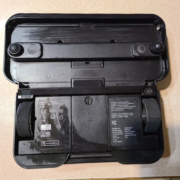 iRobot® Braava® 380 Robot Mop - Picture 4 of 6